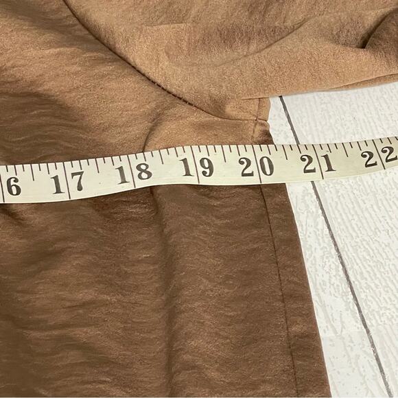 OLIVIA GREY Taupe Brown Gathered Bomber Jacket  Chic & Cozy  Size Small - Picture 5 of 11